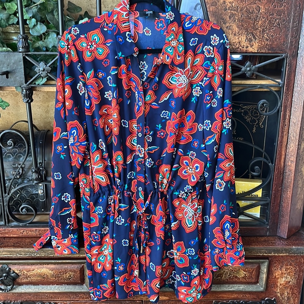Tahari Blouse